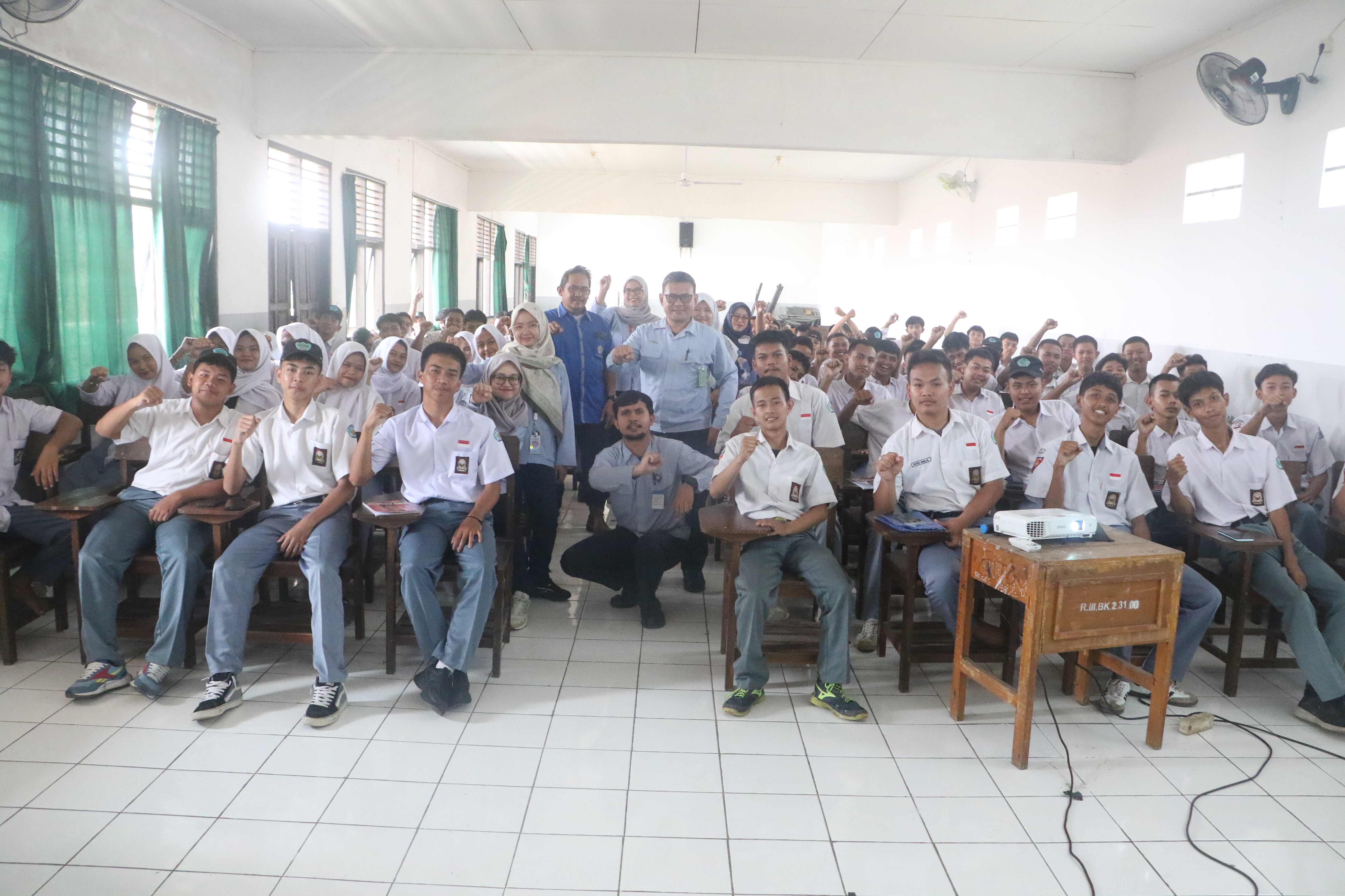 YPMI Class: Kegiatan CSR YPMI Mengajar - 2